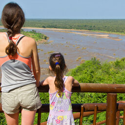 Amazing-family-safari-krugerpark