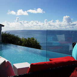 Antillen-Guadeloupe-La-Toubana-Hotel-Spa-inifity-pool