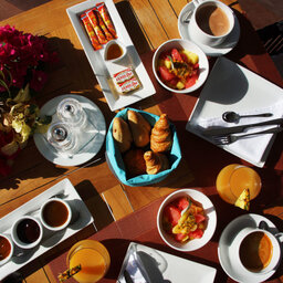 Antillen-Guadeloupe-La-Toubana-Hotel-Spa-ontbijt