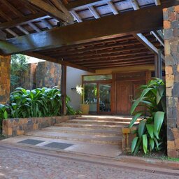 Argentinië-Iguazu-Falls-Hotels-Loi-Suites-ingang
