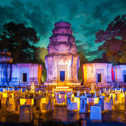 Azië-Cambodja-temple-diner