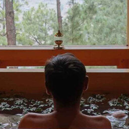Bhutan-Punakha-Dhensa Punakha-spa 2