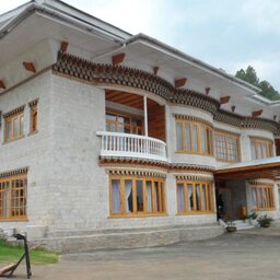 Buthan-Kunzangzhingresort (1)