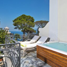 CAPRI LUXURY VILLA TERRAS