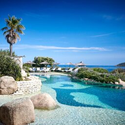 Corsica-Bonifacio-Hotels-Hôtel-U-Capu-Biancu-zwembad