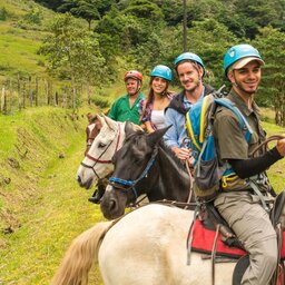 Costa-Rica-Central-Valley-Hotel-El-Silencio-Lodge-paardrijden