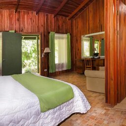 Costa-Rica-Monteverde-Cloud-Forest-Lodge-kamerinrichting
