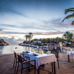 Curacao-Hotel-Baoase-diner-strand