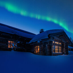 Finland-Lapland-Yllas-L7-Luxury-Lodge-buitenaanzicht-noorderlicht