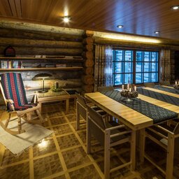 Finland-Lapland-Yllas-L7-Luxury-Lodge-eetkamer