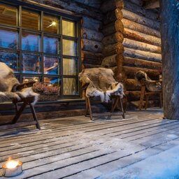 Finland-Lapland-Yllas-L7-Luxury-Lodge-terras