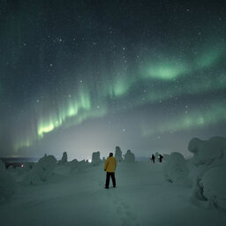Finland-Zweden-Lapland-Levi-sneeuwschoen-wandelen-noorderlicht