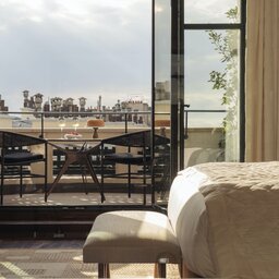 Frankrijk-Hotel-Parijs-Cheval Blanc Paris-Deluxe Balcony Room