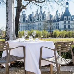 Frankrijk-Loire-hotel-Relais de Chambord-restaurant terras