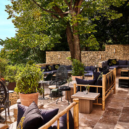 Frankrijk-Provence-Hotel-Airelles Gordes La Bastide-terras 2