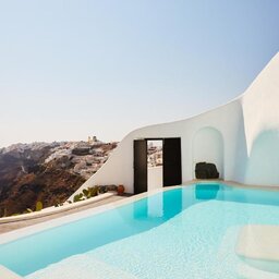 Griekenland-Cycladen-hotel-perivolas-view