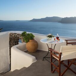Griekenland-Cycladen-hotel-perivolas-view4