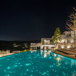 Griekenland-Cycladen-Myconian-Utopia-Resort-pool
