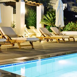Griekenland-Cycladen-Pelican bay hotel-pool