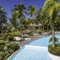 Guadeloupe-La-Créole-Beach-Hotel-zwembad