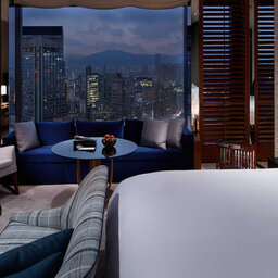 HongKong-Rosewood-HongKong-kowloon-peak-view-kamer-bed