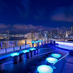 HongKong-The-Parklane-Skye-Roofbar-3