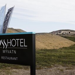 IJsland-Noorden-Fosshotel-Myvatn-sfeerbeeld-logo