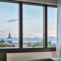 IJsland-noordkust-Fosshotel-Husavik-uitzicht-kamer
