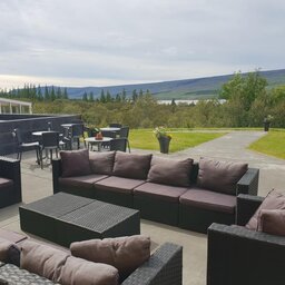 IJsland-Oostkust-Hallormsstadur-Hotel-terras-2