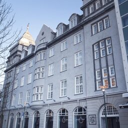 IJsland-Reykjavik-Apótek-hotel-hotelgebouw-2