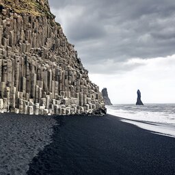 Ijsland - Reynisfjara -mount Reynisfjall - Dyrholaey