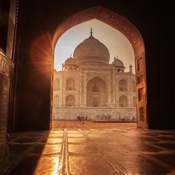 India-Taj Mahal-vanuit poort