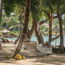 Indonesië-Jimbaran-Four-Seasons-Resort-hammock-beach