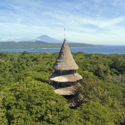 Indonesie-Menjangan-The-Menjangan-tower