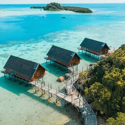 Indonesië-Pulau-Bawah-Bawah-Reserve-hutjes-zee