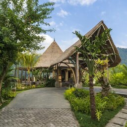 Indonesie-Sidemen-Wapa-di-Ume-Resort-ingang-hotel