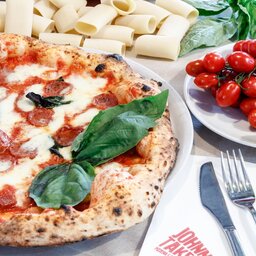 Italië-Napels-Excursie-Streetfood-tour-pizza-3