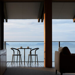 Japan-Naoshima-Island-Art-Hotels-Benesse-House-beah-suite-view