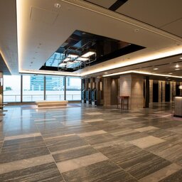 Japan-Osaka-Hotels-Granvia-Osaka-lobby