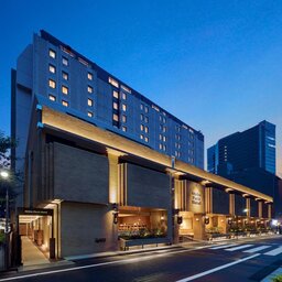 Japan-Tokyo-Hotels-Shiba-Park-Hotel-gebouw