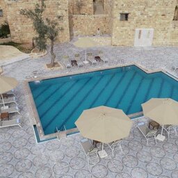 jordanië - Petra - Old Village - pool