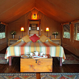Kenia-Amboseli National Park-Elewana Tortilis Camp-tent binnen 2