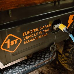 Kenia-Masai Mara-Emboo River Camp-elektrische safarivoertuigen 2-min