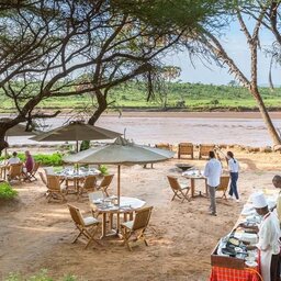 Kenia-Samburu Game Reserve-Elephant Bedroom Camp-al fresco diner