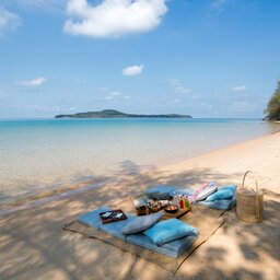 Krabey-Island-Six-Senses-beach