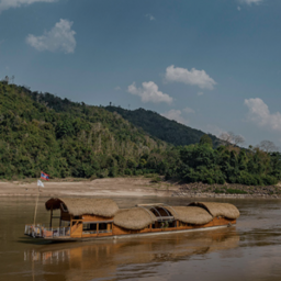 Laos-Luang-Prabang-Gypsy-Cruise-boot