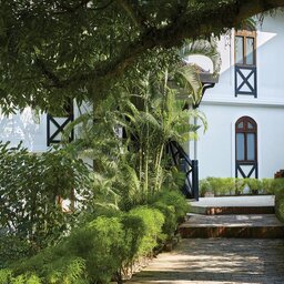 Luang-Prabang-Belmond-La-Residence-garden