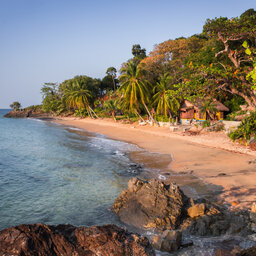 Madagaskar-nosy-komba-shutterstock_767087374