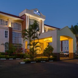 Malawi-Blantyre-Prontea Hotel Ryalls-gebouw-2