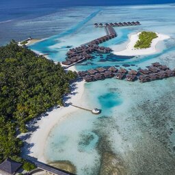 Malediven-Anantara-Veli-luchtfoto-lagune